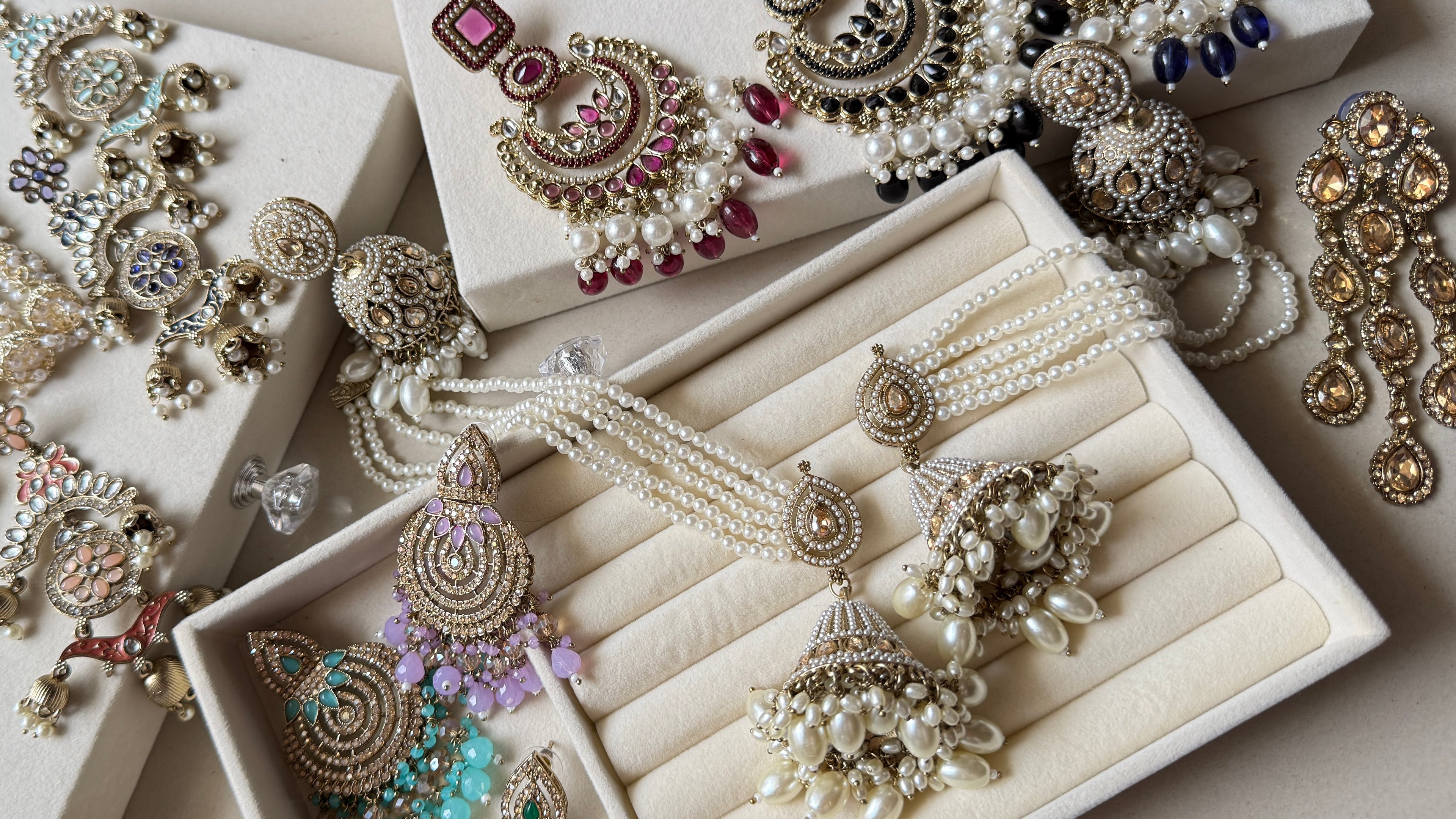 JHUMKAS