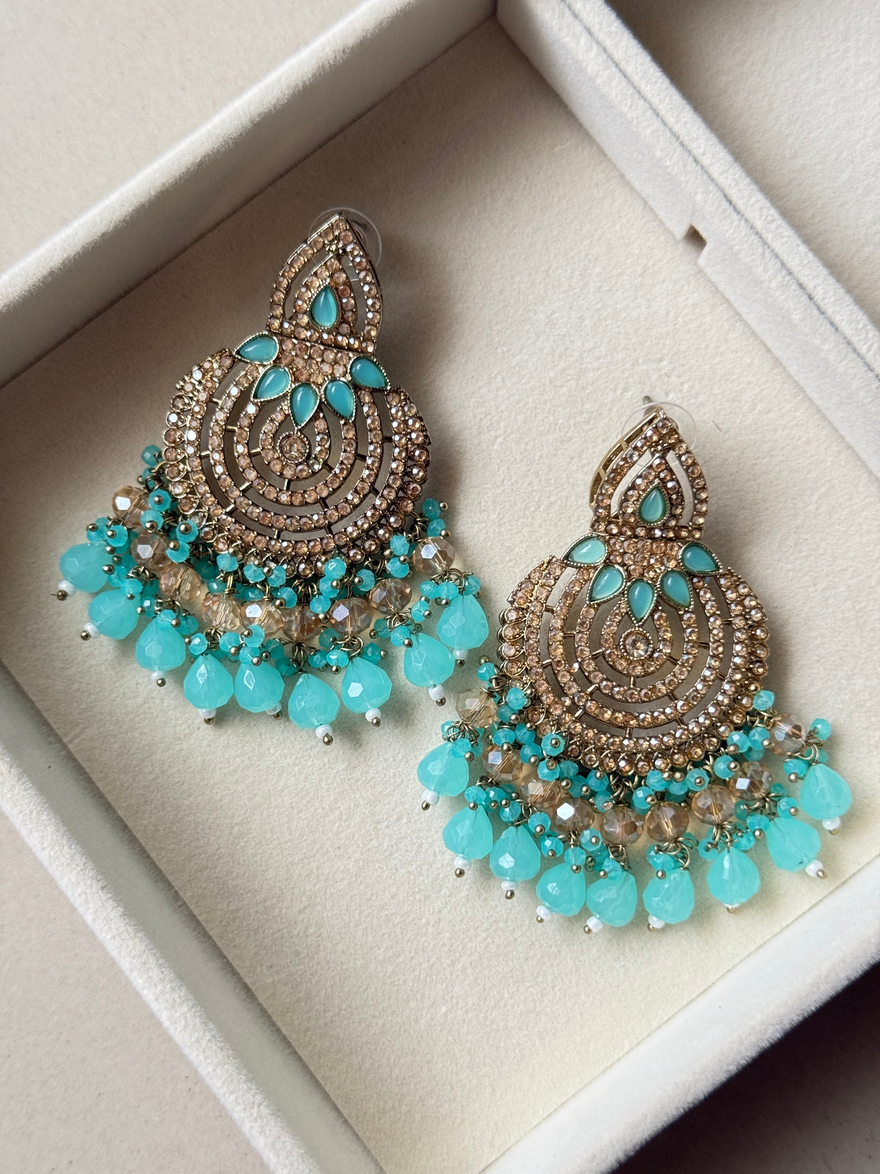 Mehreen Jhumkas