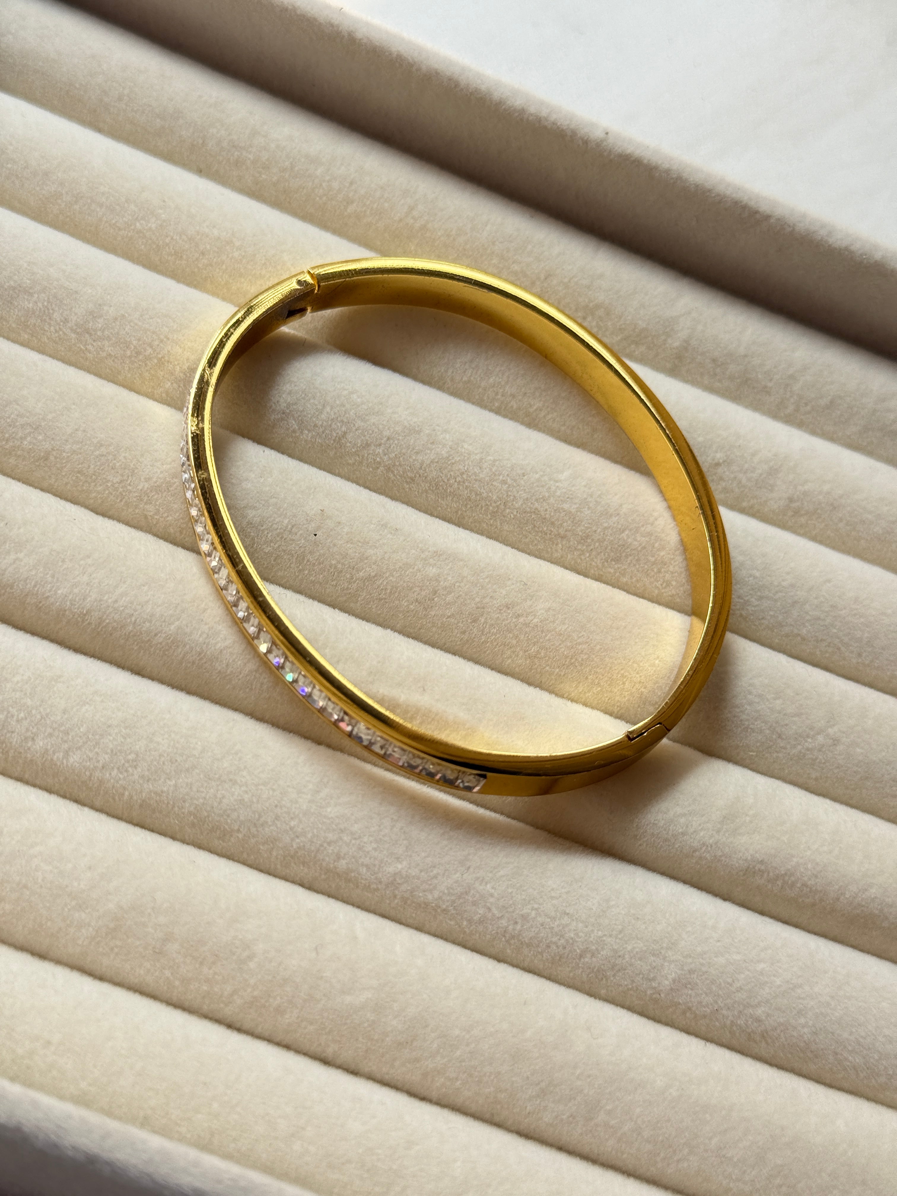 Baguette Luxe Bangle
