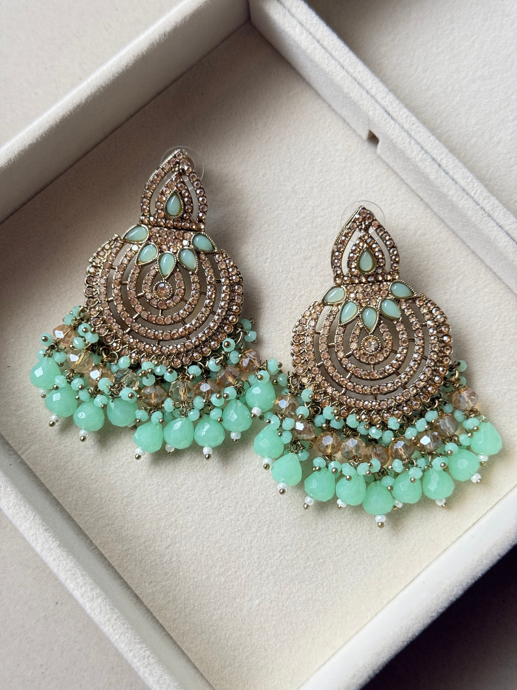 Mehreen Jhumkas