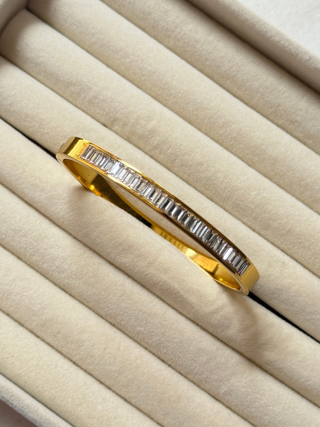 Baguette Luxe Bangle