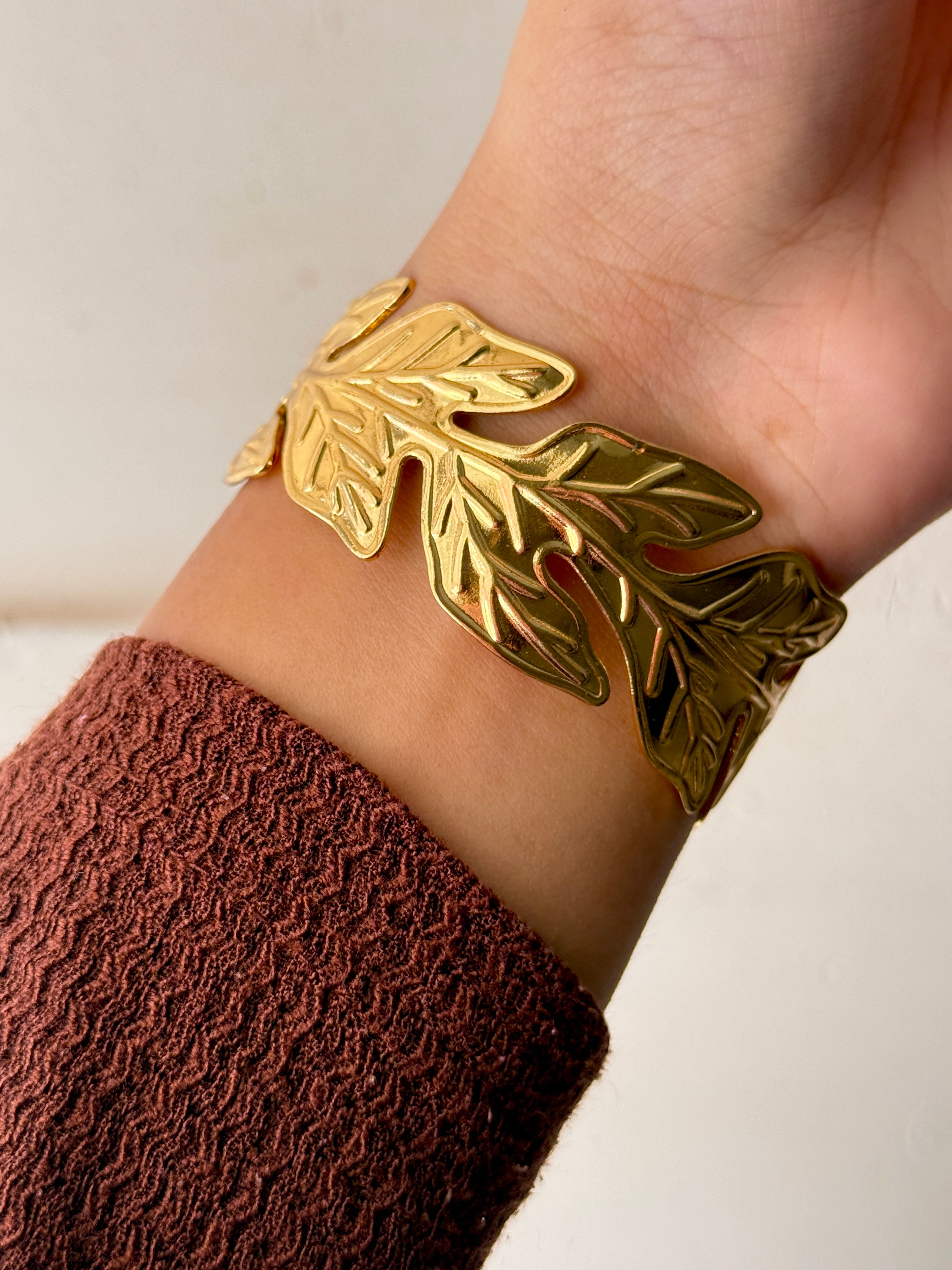 Aurelia Leaf Cuff