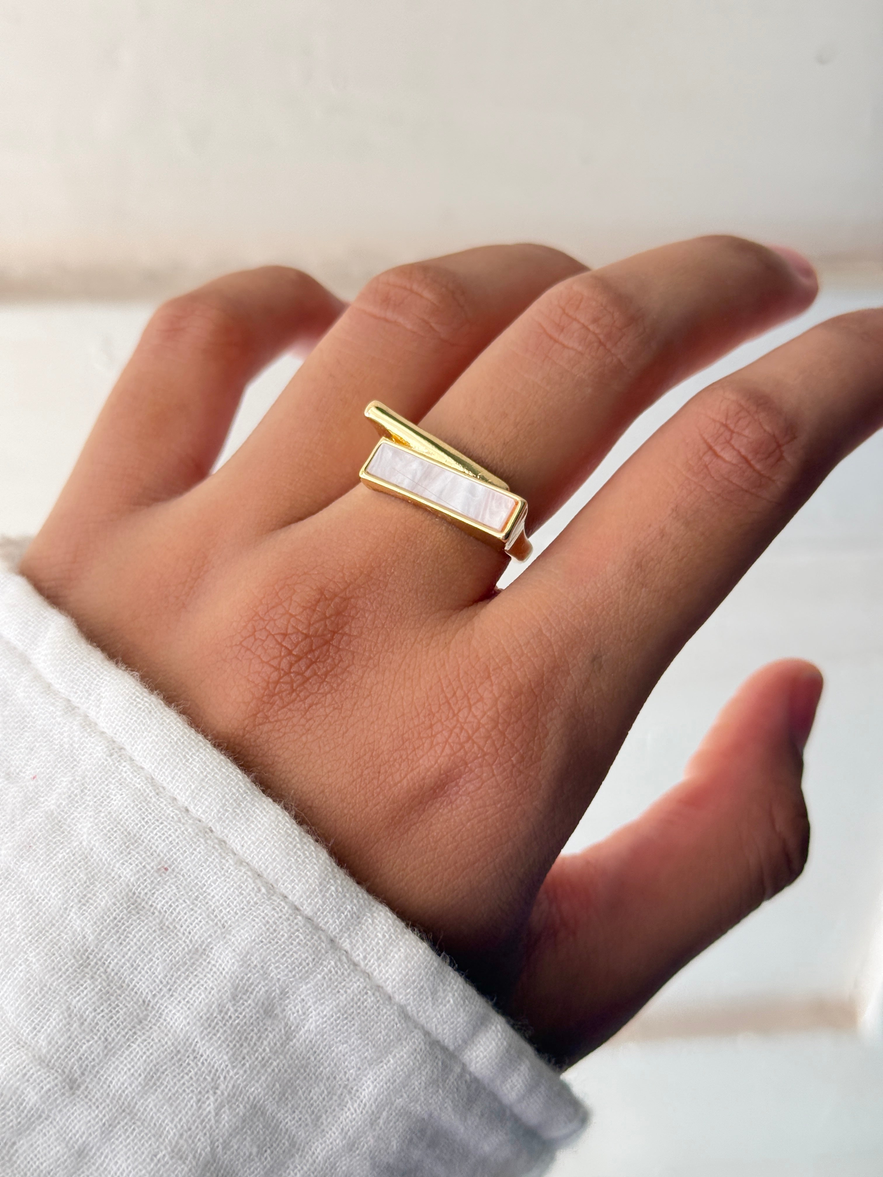 Celeste Bar Ring