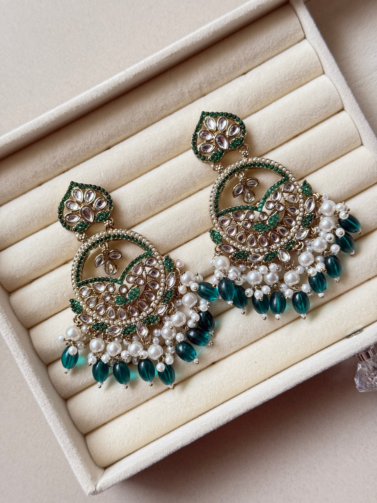 Riwaayat Kundan Jhumkas
