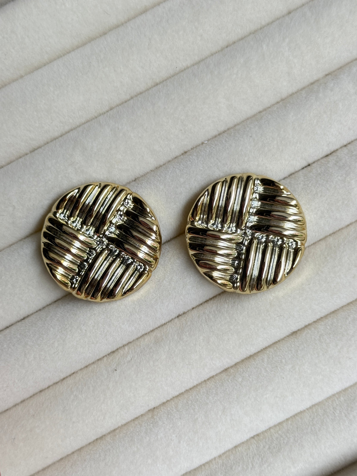 Aurelia Studs