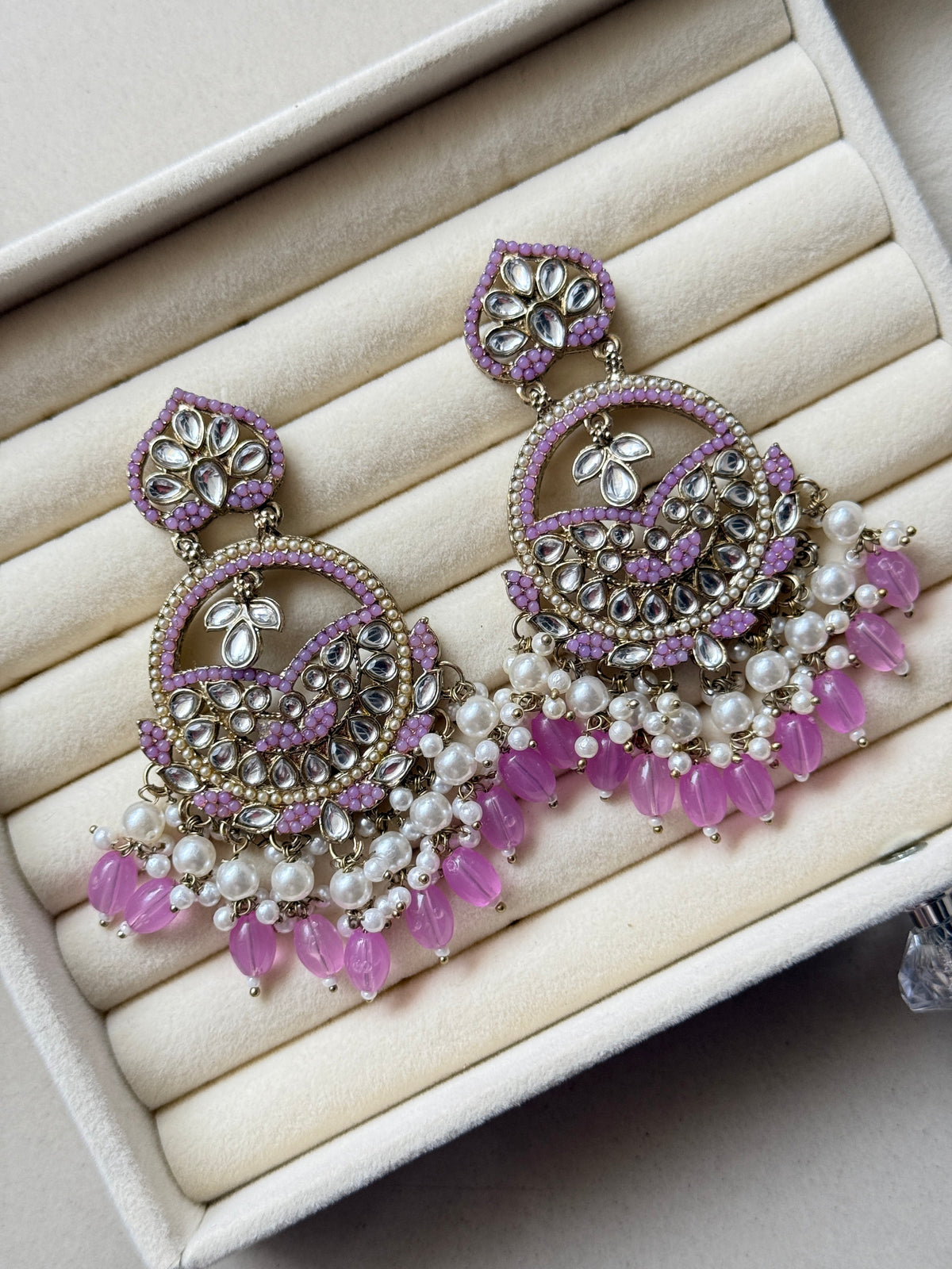Riwaayat Kundan Jhumkas